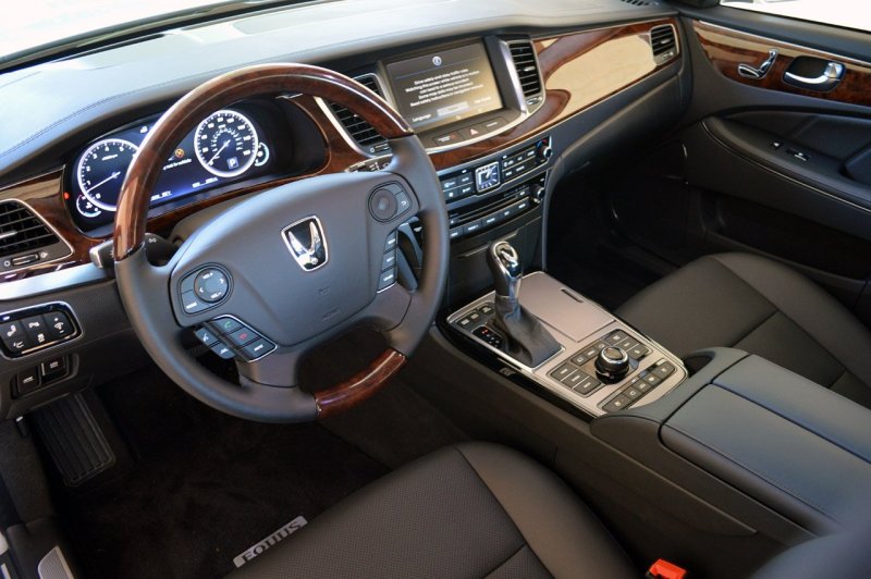 Hyundai Equus 2016 года