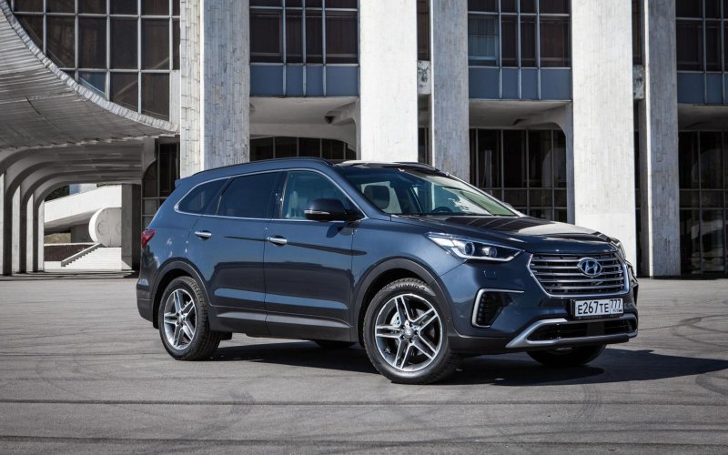 Hyundai Grand Santa Fe