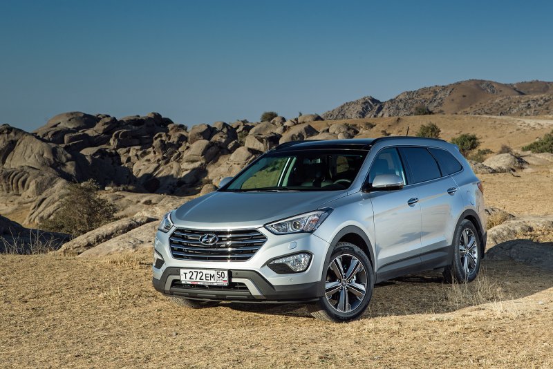 Hyundai Grand Santa Fe 2016