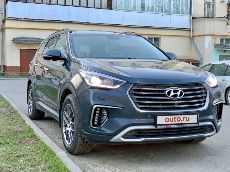 Hyundai Grand Santa Fe 2016