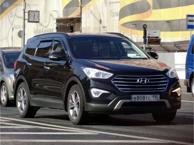 Hyundai Grand Santa Fe