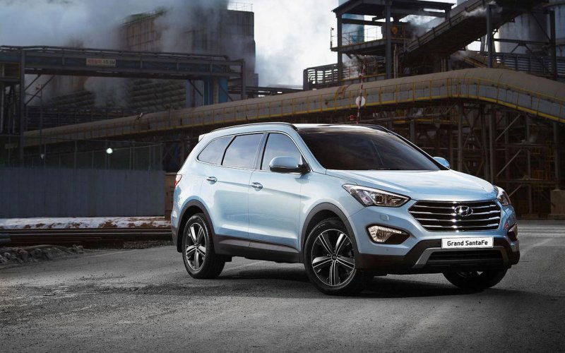 Hyundai Grand Santa Fe 3