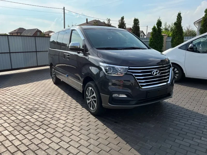 Hyundai starex 2020