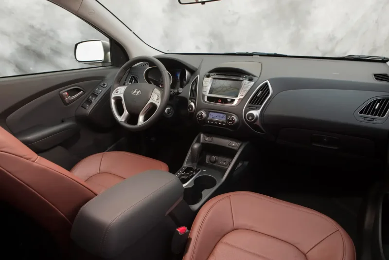 Hyundai Tucson ix35 салон