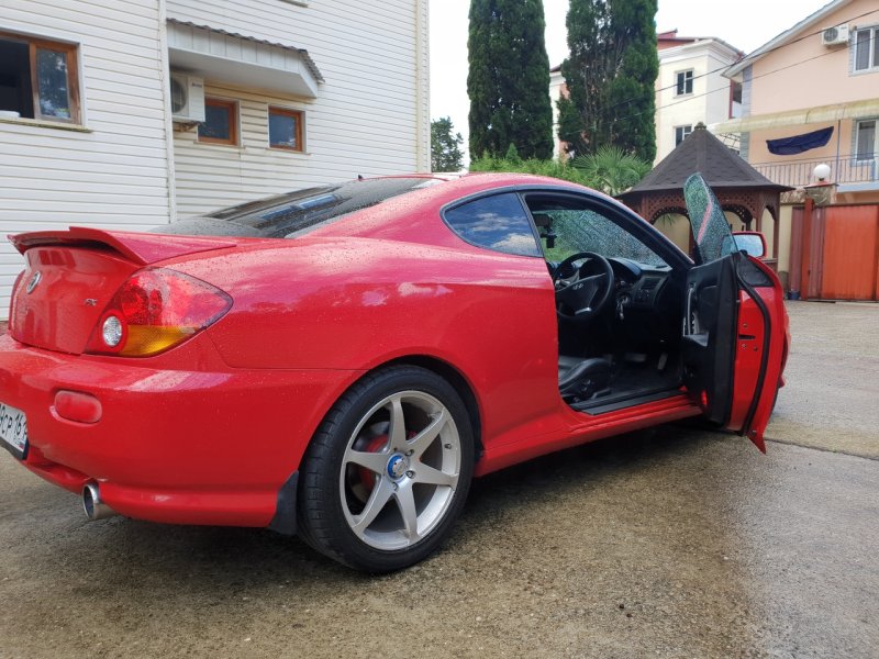 Hyundai Tiburon 2 GK