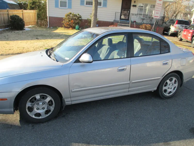 Hyundai Elantra gt 2001