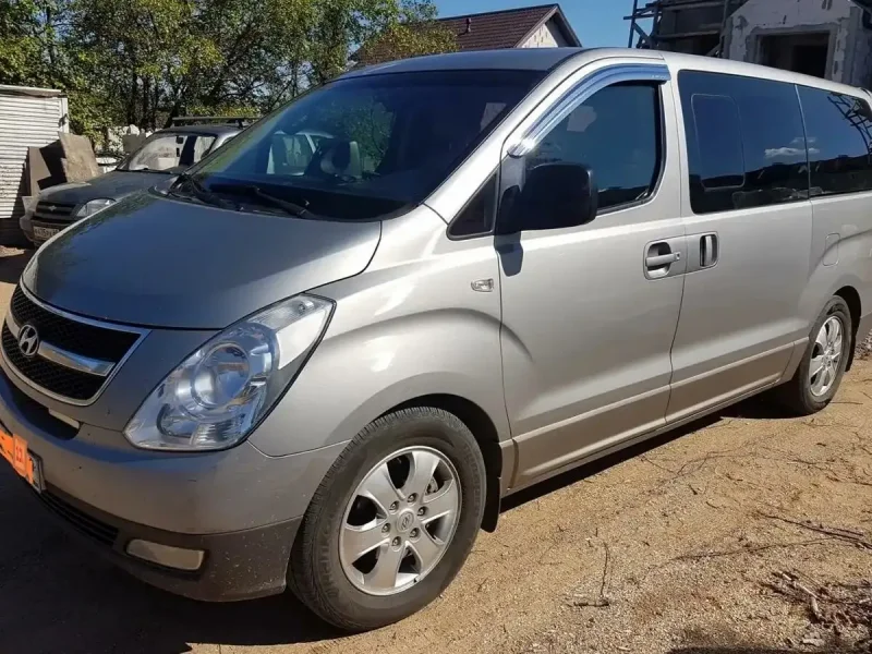 Hyundai Starex 2011
