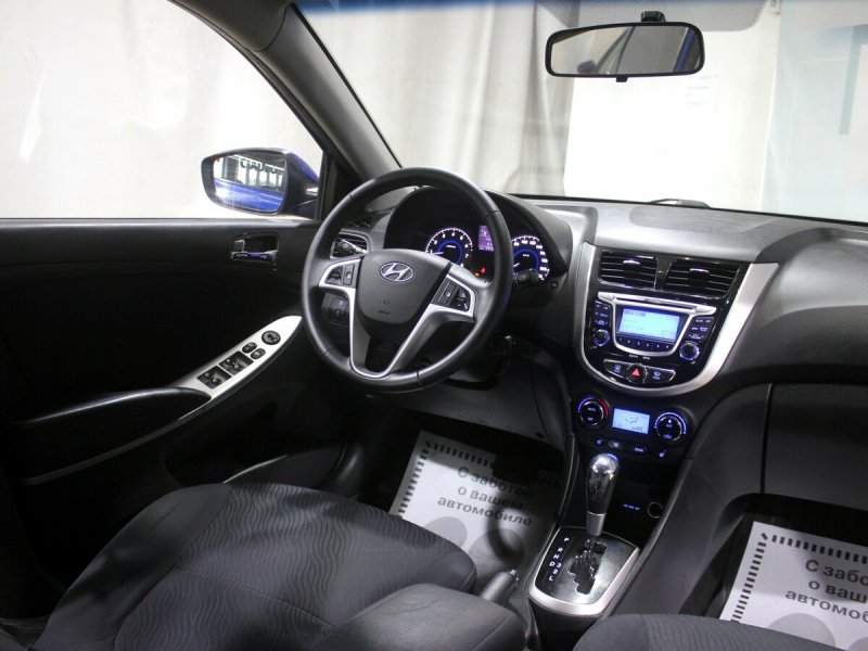 Hyundai Solaris 2016 салон