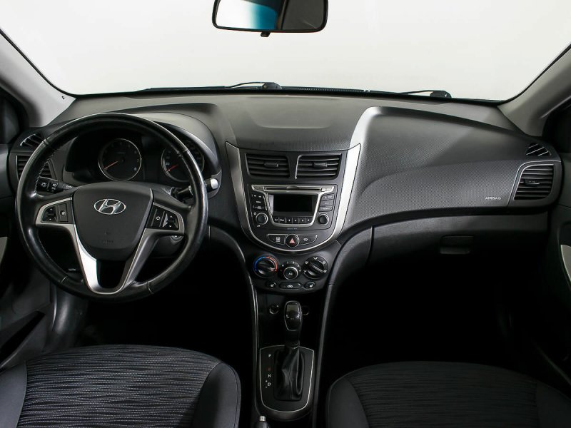 Солярис 2015 1.6 автомат