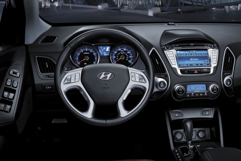 Hyundai Tucson салон 2013