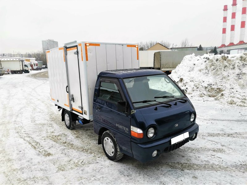 Hyundai Porter красный
