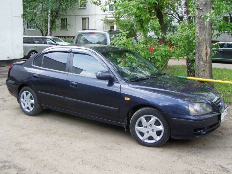 Hyundai Elantra 2005 хэтчбек