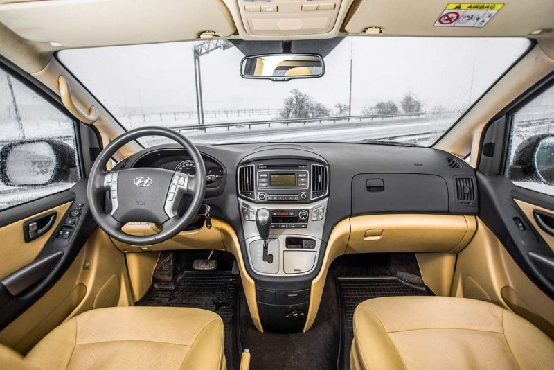 Hyundai h1 Starex салон