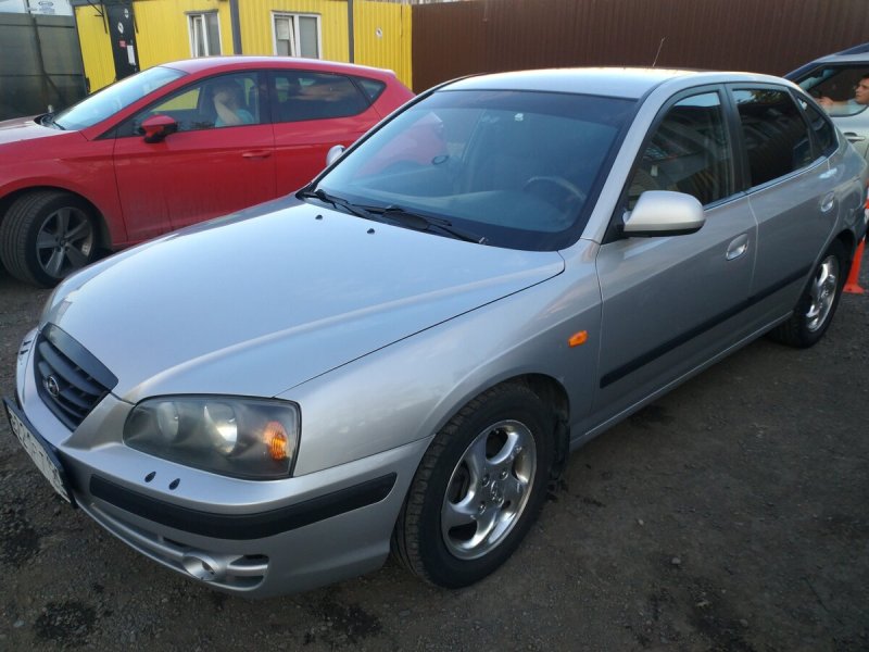 Hyundai Elantra 2005 черная
