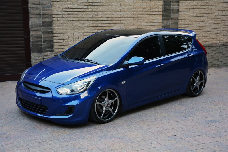 Тюнингованный Hyundai Solaris