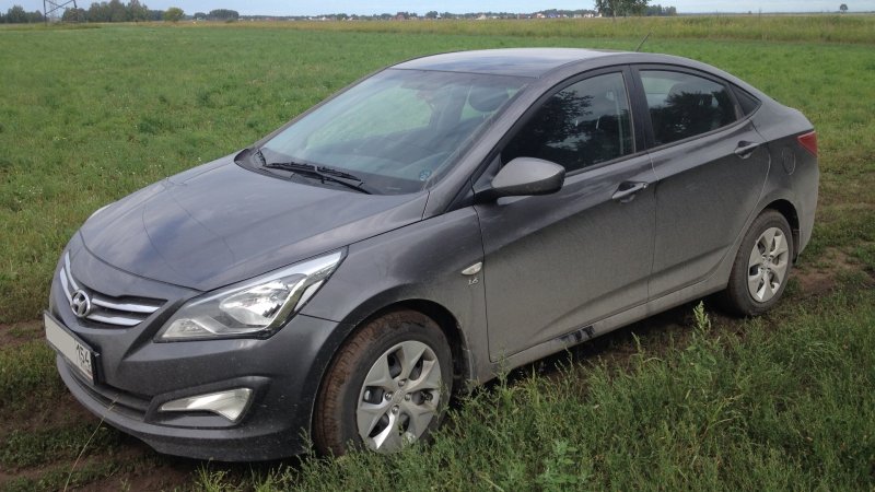 Hyundai Solaris 2015 серый