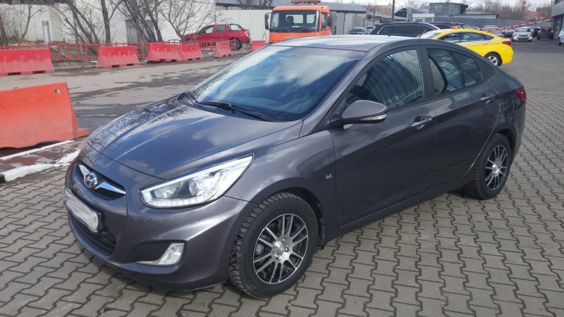 Hyundai Solaris 3 серый матовый