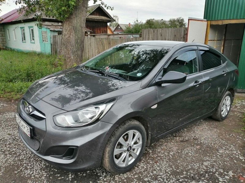 Hyundai Solaris 2016 серый