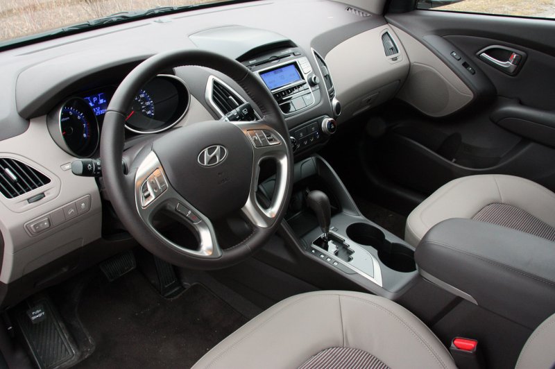 Hyundai Tucson 2010 салон