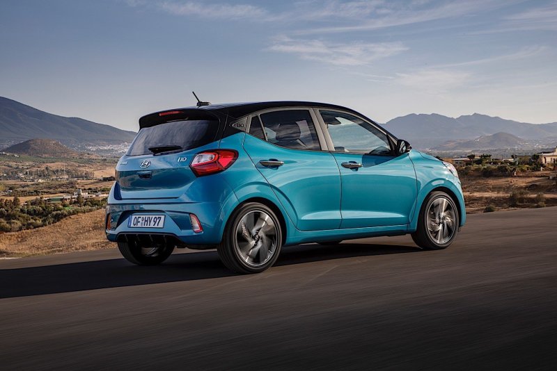 Хэтчбек Hyundai i10