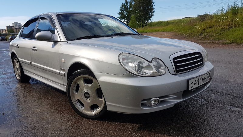 Hyundai Sonata EF r18