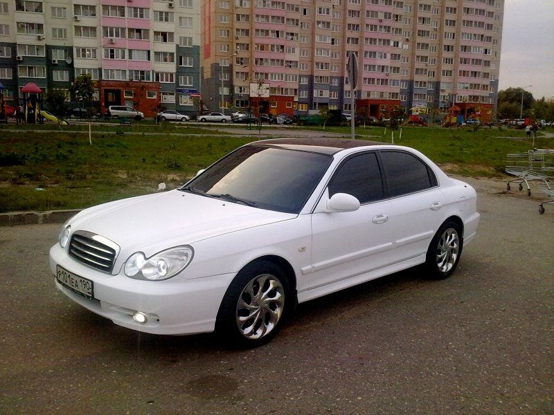Hyundai Sonata EF черная r17