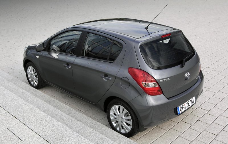 Хендай ай 20 2011