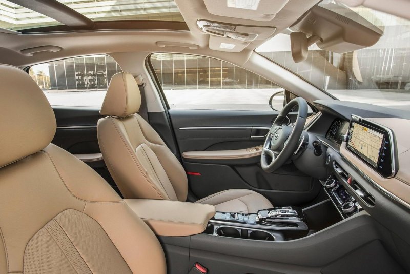 Hyundai Sonata 8 салон