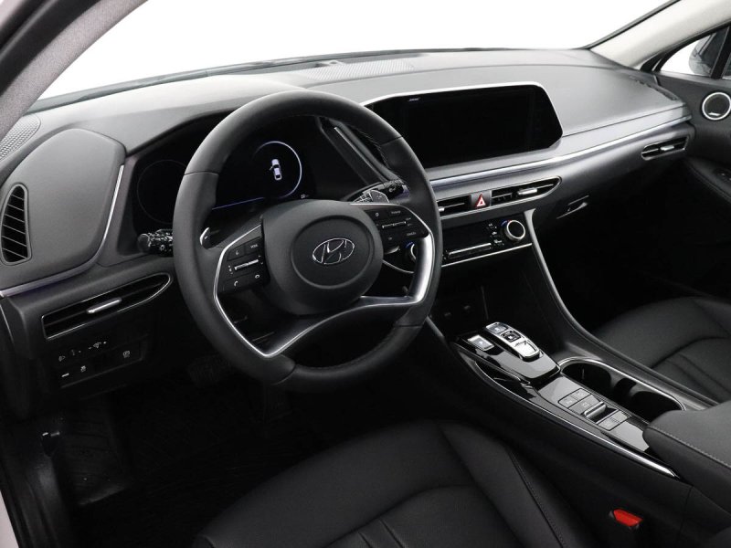 Hyundai Sonata 2022 салон