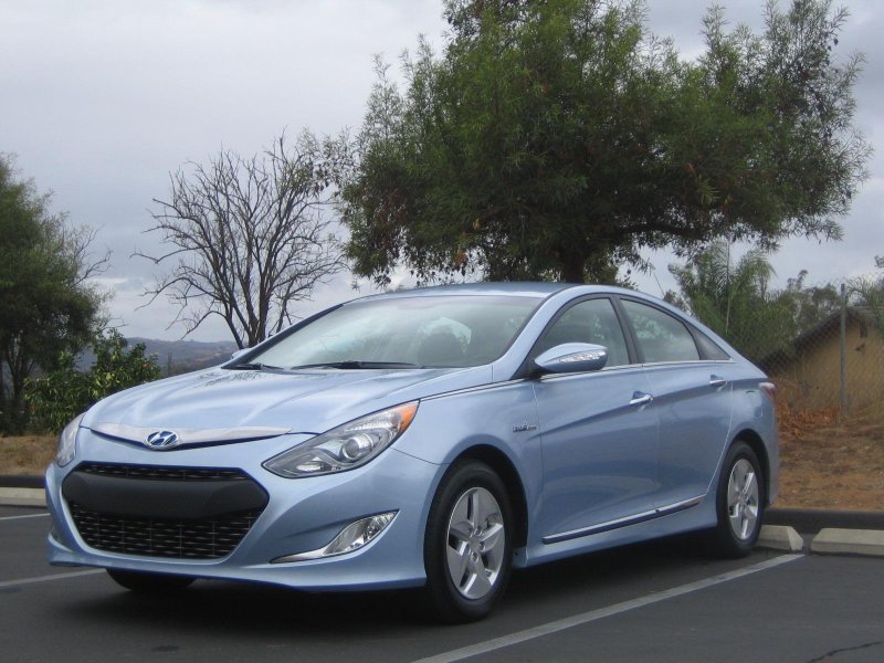 Hyundai Sonata Hybrid 2011