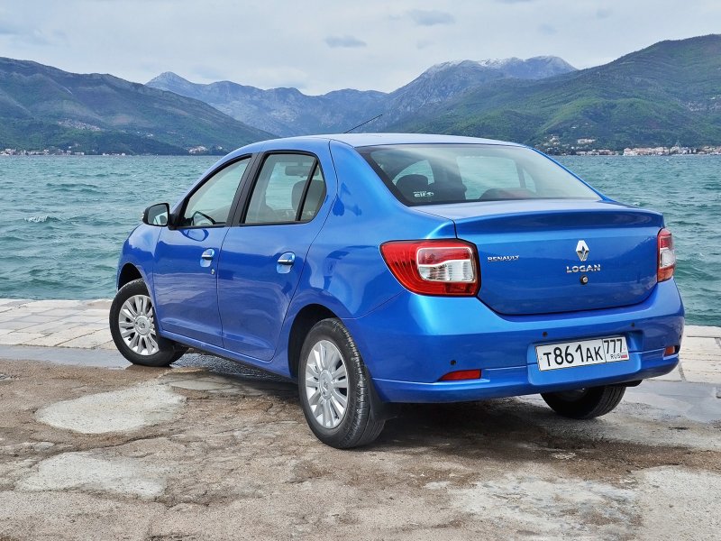 Kia Rio, Hyundai Solaris, Lada Vesta