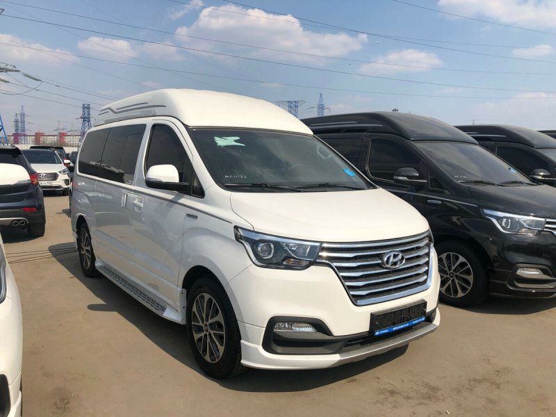 Hyundai Starex 2019