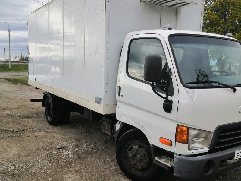 Hyundai HD 72