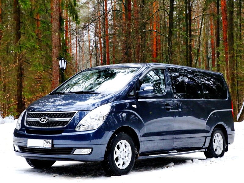 Hyundai Grand Starex i
