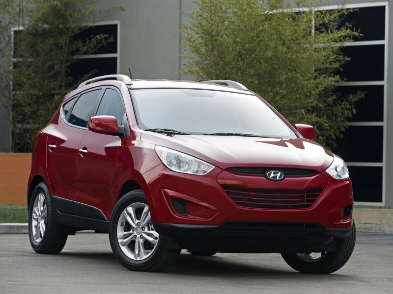 Tucson SUV 2010
