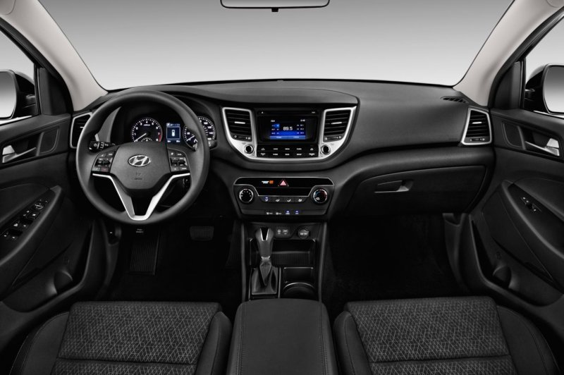Hyundai Tucson 2017 салон