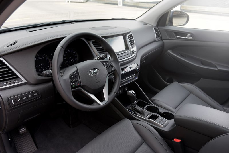Hyundai Tucson 2017 салон
