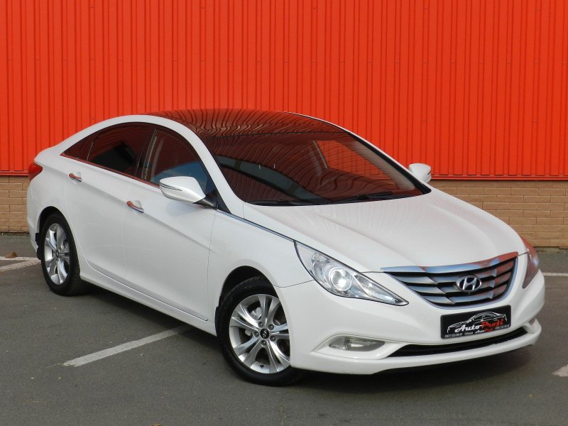 Hyundai Sonata 1 поколение