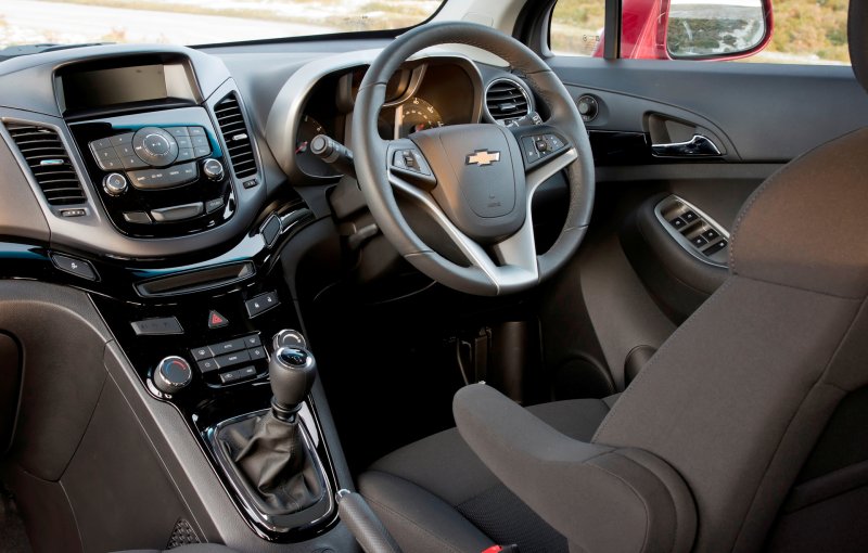 Chevrolet Orlando салон 2010