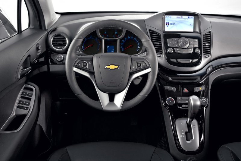 Chevrolet Orlando 2012 салон