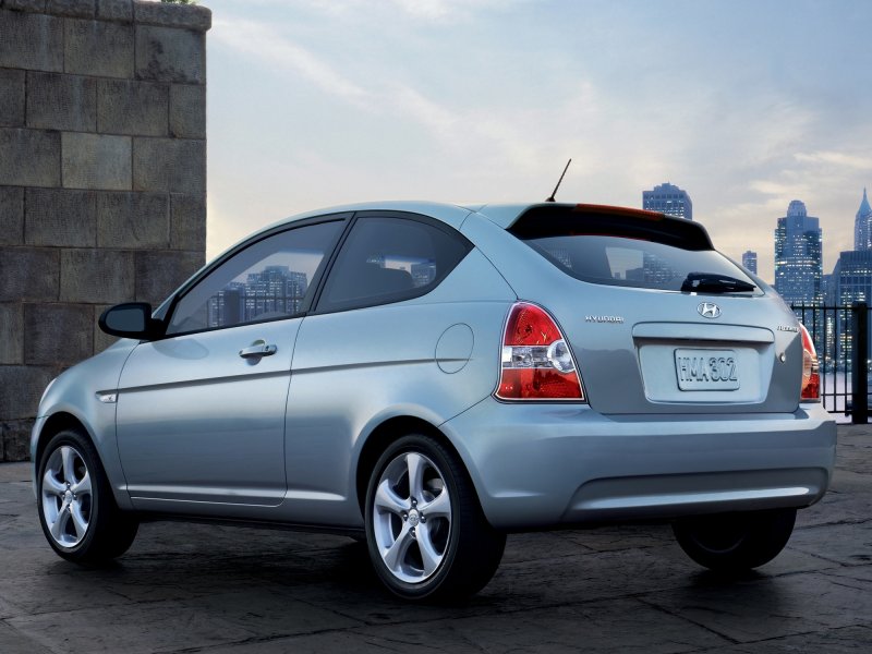 Hyundai Verna 2008 хэтчбек