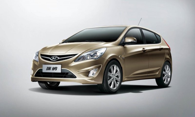 Hyundai Verna 2011