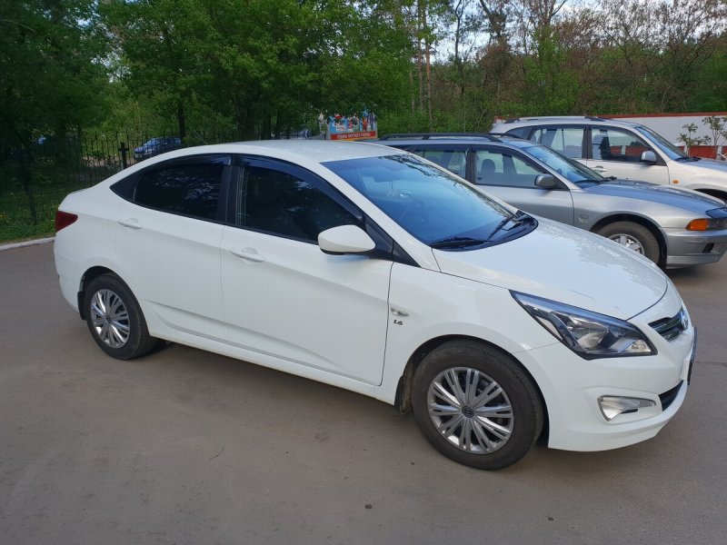 Hyundai Solaris 2016 белый