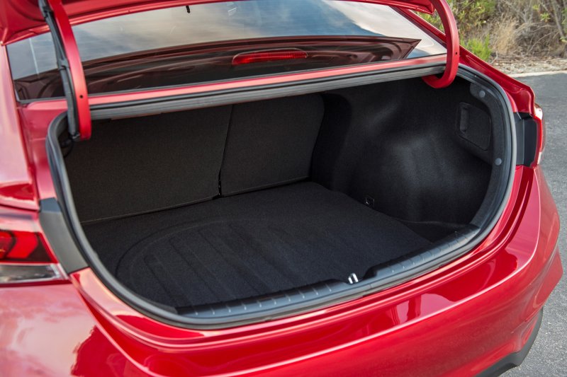 Hyundai Accent 2019 багажник