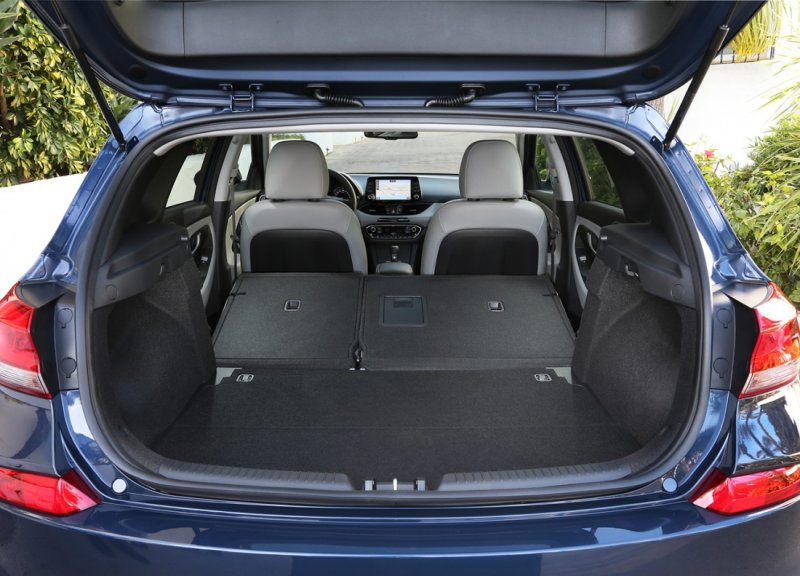 Hyundai i30 2012 багажник