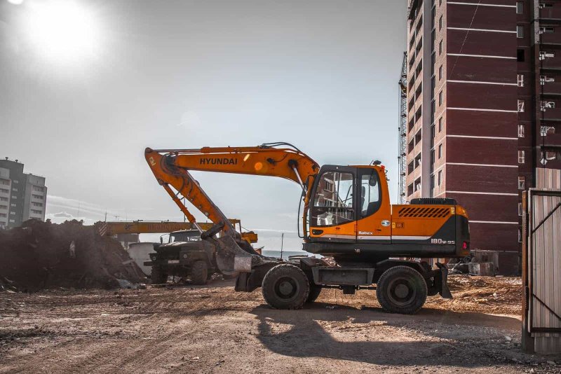 Экскаватор Hyundai r180w-9s