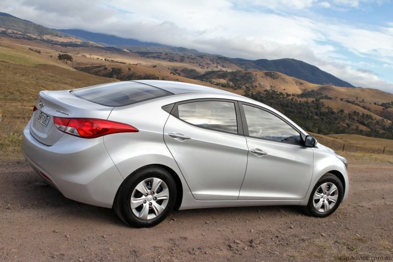 Hyundai Elantra 2011