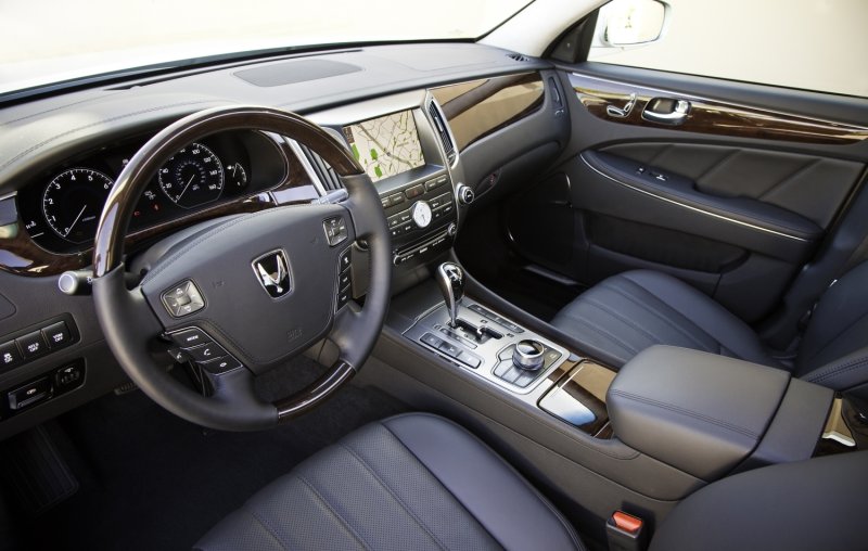 Hyundai Equus II салон