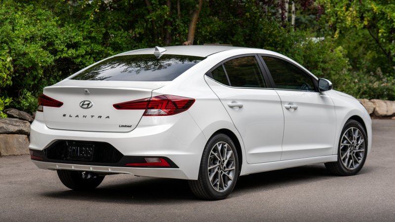 Hyundai Elantra 2016