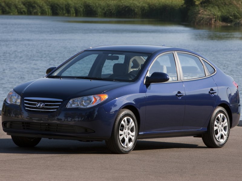 Hyundai Elantra 2012